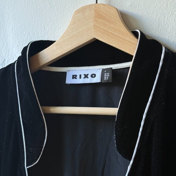 RIXO, Iris Floral-Print Devoré Silk-Velvet Wrap Mini Dress, Small - Picture 3 of 5